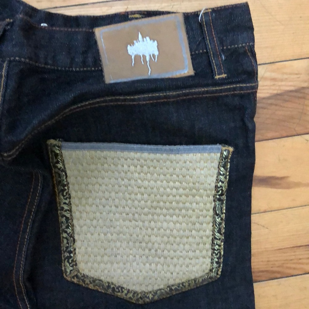 Clothes - Picture 5 of 6